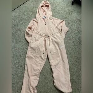 Nike hoodie jogger set